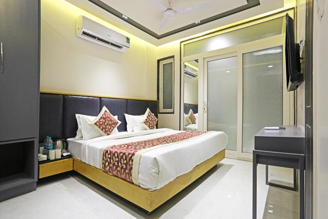 Hotel Apple Villa - Near Delhi Airport With Free Airport Transsfer Нью-Делі Екстер'єр фото