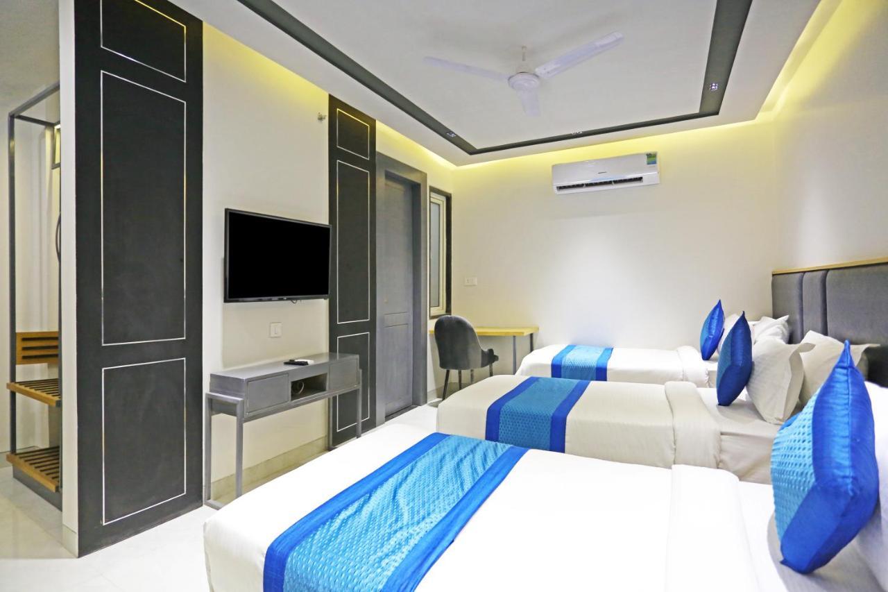 Hotel Apple Villa - Near Delhi Airport With Free Airport Transsfer Нью-Делі Екстер'єр фото