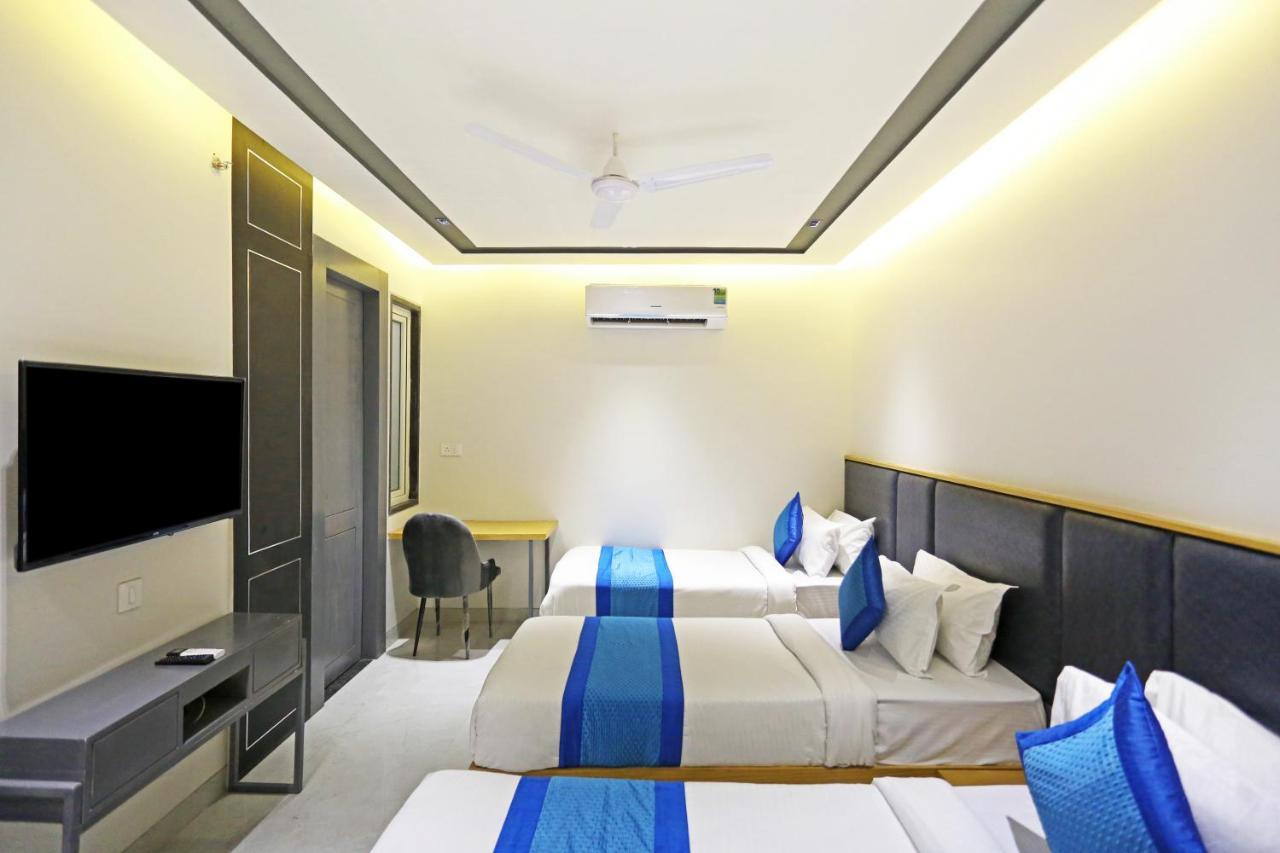 Hotel Apple Villa - Near Delhi Airport With Free Airport Transsfer Нью-Делі Екстер'єр фото