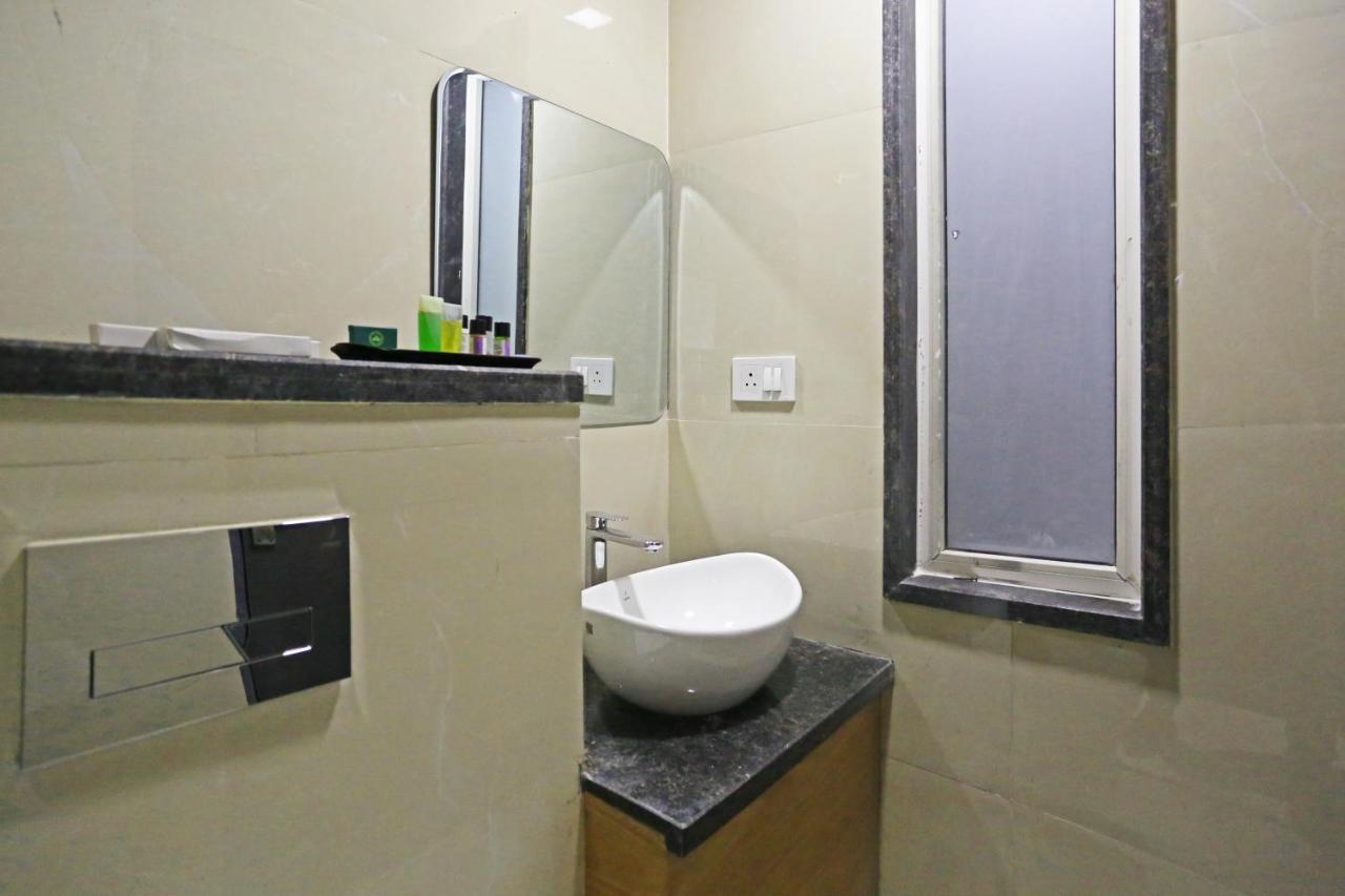 Hotel Apple Villa - Near Delhi Airport With Free Airport Transsfer Нью-Делі Екстер'єр фото