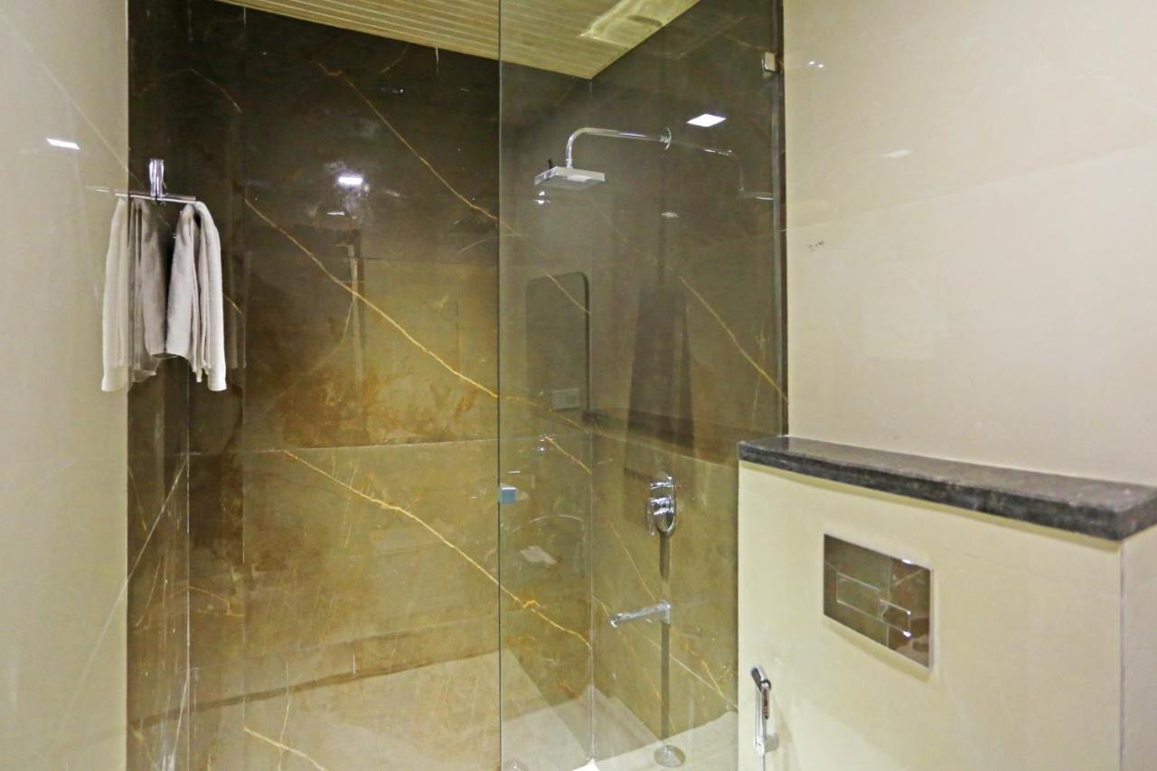 Hotel Apple Villa - Near Delhi Airport With Free Airport Transsfer Нью-Делі Екстер'єр фото